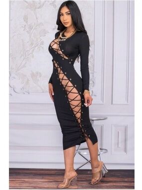 Black Lace-Up Long Sleeve Bodycon Dress